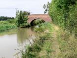 Walking along the beautiful towpath on the Leicester Canal