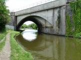 Nicely shaped railwaybridge on The Grand Union Canal in England.